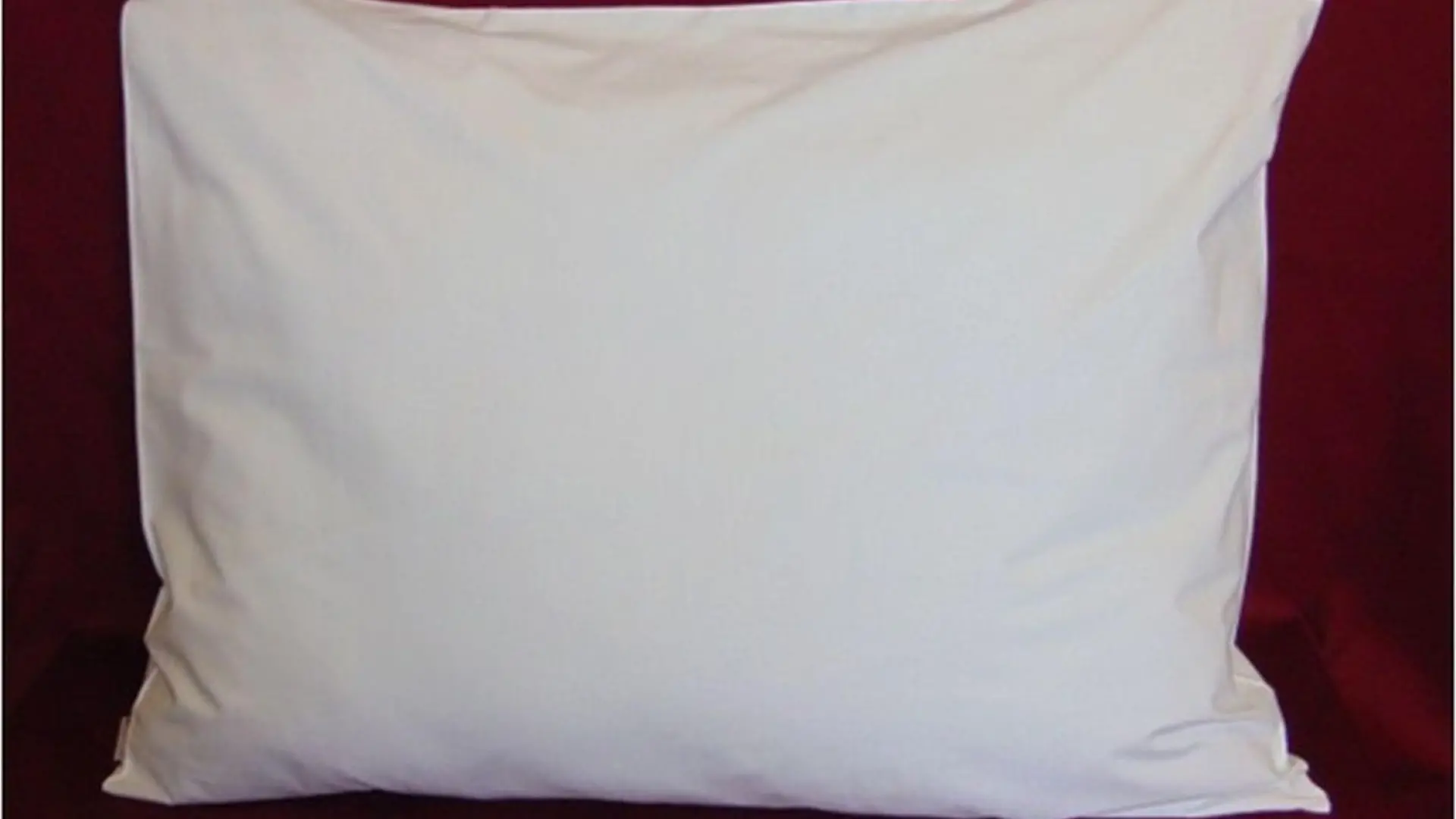 Kispárnahuzat bújtatós 6400 - Karina fehér, 140g/m2, 100% pamut, 60C mosható. Mérete: 38x52x15