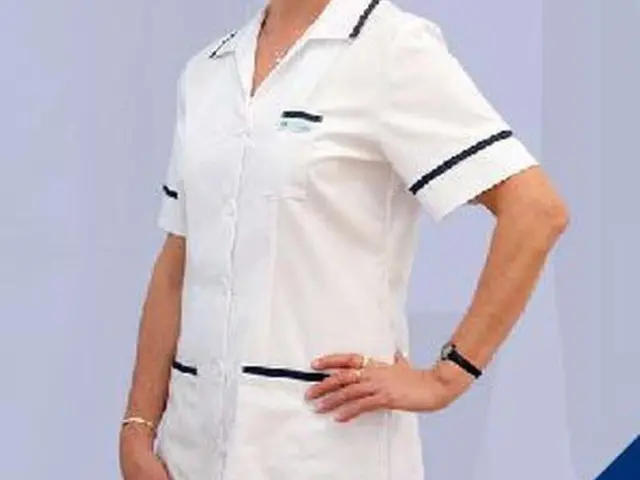 Női tunika 4002 - Stella fehér, 180g/m2, 50% pamut 50%/ polyeszter, 90C mosható. 